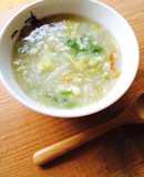 余ったご飯で♪白菜とレタスの味噌お粥