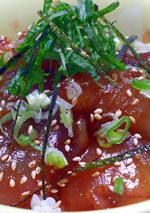 ココナッツオイル入りたれのまぐろづけ丼-レシピのメイン写真