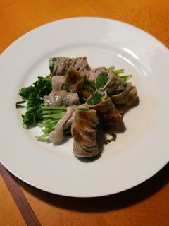 簡単!! 豚バラの豆苗クルクル巻き-レシピのメイン写真