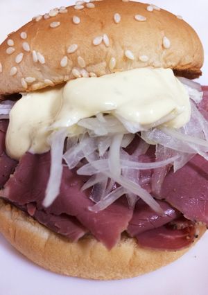 今日のランチ◇パストラミビーフサンド-レシピのメイン写真