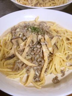 エリンギと牛ひき肉のクリームパスタ-レシピのメイン写真
