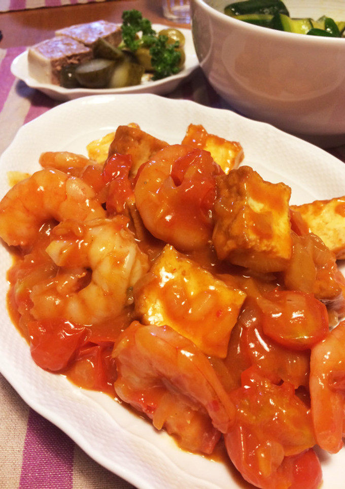 厚揚げとプチトマトで作る♪簡単エビチリ-レシピのメイン写真