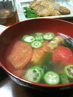 暑い日にも!夏のさっぱりトマト味噌汁-レシピのメイン写真