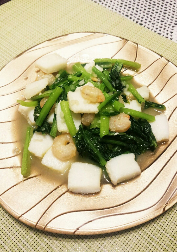 ニンニクたっぷり♪イカと小松菜の炒め物-レシピのメイン写真