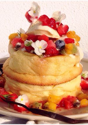 ふわふわ！厚焼きメレンゲパンケーキ-レシピのメイン写真