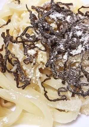 ＊アレンジうどん＊塩昆布とチーズのうどん-レシピのメイン写真