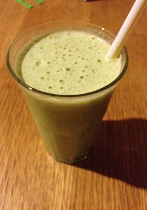 小腹が空いたら野菜スムージーで満たすの巻-レシピのメイン写真