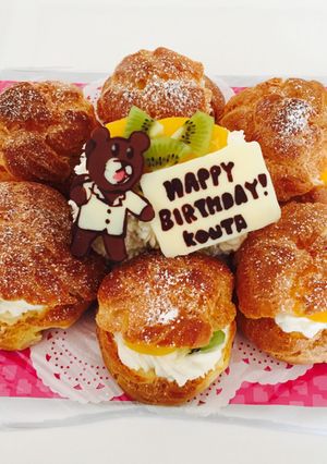 シュークリームでデコレーションケーキ⁈-レシピのメイン写真