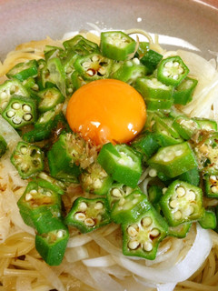 簡単夏のランチに★オクラと玉ねぎのパスタ-レシピのメイン写真