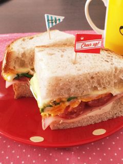 全粒粉パンのオープンサンド-レシピのメイン写真