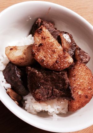 牛肉と長芋のステーキ丼-レシピのメイン写真