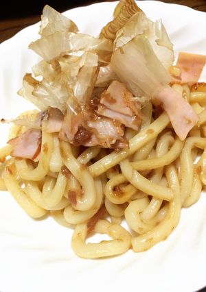 夏バテに負けない！さっぱり梅焼きうどん♪-レシピのメイン写真