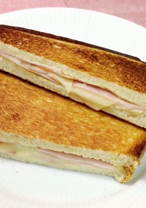 ハムチーズの簡単ホットサンド-レシピのメイン写真
