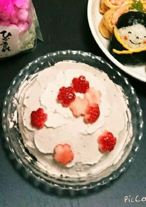 ひな祭や誕生日にイチゴのドームケーキ-レシピのメイン写真