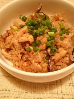 フライパンで!簡単☆鶏の炊き込みご飯-レシピのメイン写真