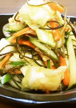 刻み昆布の野菜たっぷりサラダ 梅ポン風味-レシピのメイン写真