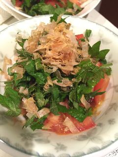 材料これだけ!トマト青じそサラダ-レシピのメイン写真