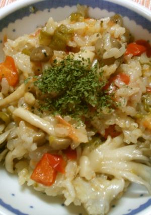 トマトと ピーマン きのこの炊き込みご飯-レシピのメイン写真