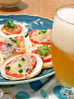 簡単つまみ・餃子の皮のパリパリトマトピザ-レシピのメイン写真