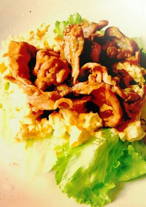 卵サラダと豚肉オイスターソース炒め丼-レシピのメイン写真