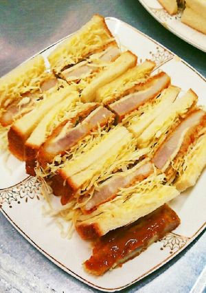キャベツ山盛りチーズ大葉カツサンド-レシピのメイン写真