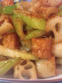 セロリとれんこんと竹輪のきんぴら-レシピのメイン写真
