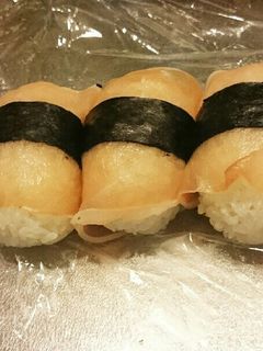 生ハムおにぎり-レシピのメイン写真