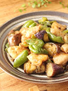 ヘルシーに!鶏肉となすとピーマンの炒め物-レシピのメイン写真