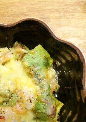 みんな大好き♡♡えびアボカドのチーズ焼き-レシピのメイン写真
