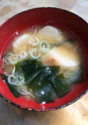 お麩とワカメの味噌汁-レシピのメイン写真