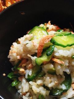鮭ときゅうりとみょうがの混ぜご飯-レシピのメイン写真