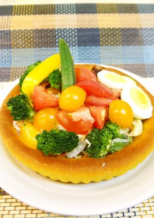 旬の野菜で夏バテ解消!「サラダブレッド」-レシピのメイン写真