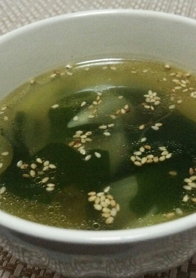 簡単☆わかめと玉ねぎの中華風スープ-レシピのメイン写真