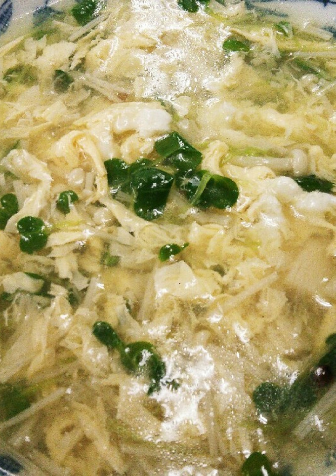 えのきだけと貝割れ菜のかきたまスープ-レシピのメイン写真