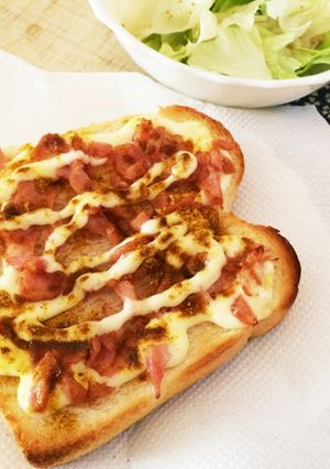 夏バテ予防にカレー粉トースト-レシピのメイン写真
