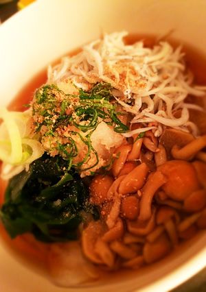 さっぱり〜＊シラスなめこ冷やしうどん-レシピのメイン写真