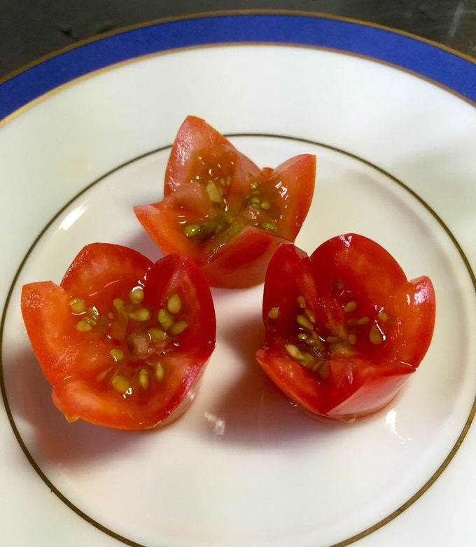 ミニトマトの飾り切り☆お花ver.☆-レシピのメイン写真