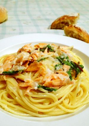サーモンとスイスチャードのクリームパスタ-レシピのメイン写真