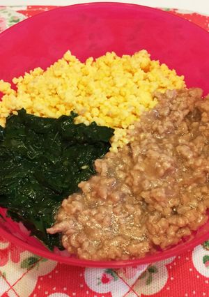 離乳食☆３色そぼろ丼☆後期-レシピのメイン写真