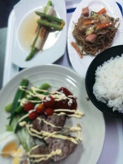 ヘルシー♪肉無し◆かまぼこ焼きそば-レシピのメイン写真