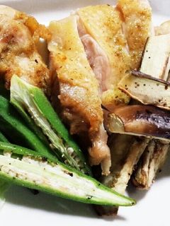 鶏肉のハーブ焼きと焼き野菜の盛り合わせ♪-レシピのメイン写真
