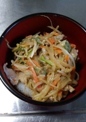 豚肉と野菜のマヨネーズ丼-レシピのメイン写真