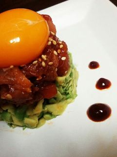 マグロとアボカドのユッケ-レシピのメイン写真