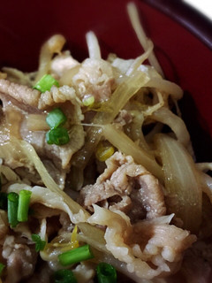つゆだくな豚肉の生姜焼き丼-レシピのメイン写真