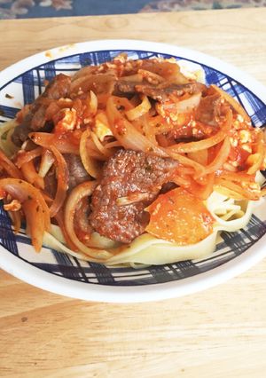 ボリューム満点！トマトベースの牛肉パスタ-レシピのメイン写真