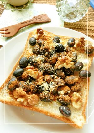 蒸し黒豆×胡桃のシナモンチーズトースト-レシピのメイン写真