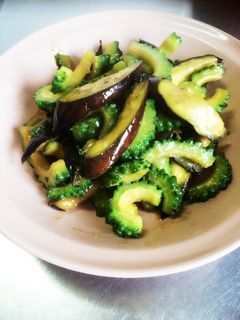 簡単ゴーヤと茄子の味噌炒め-レシピのメイン写真