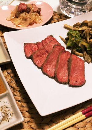 牛タンのロースト 蜂蜜マスタードソース-レシピのメイン写真