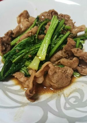 かぶの葉と豚肉のオイスターバター炒め-レシピのメイン写真