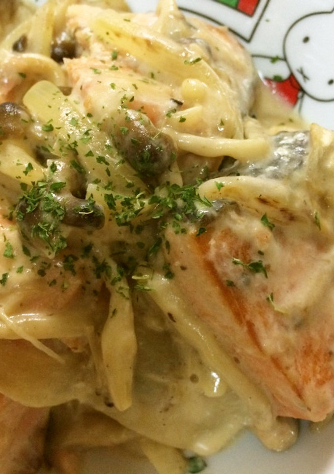 鮭とシメジのクリーム煮-レシピのメイン写真